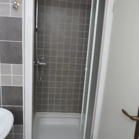 Appartement Holidays 6 *